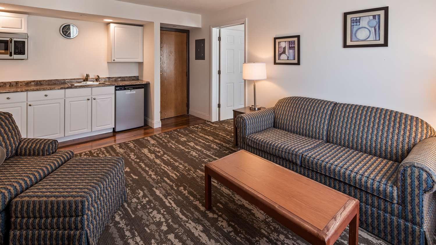 Charlevoix Inn & Suites Surestay Collection By Best Western מראה חיצוני תמונה