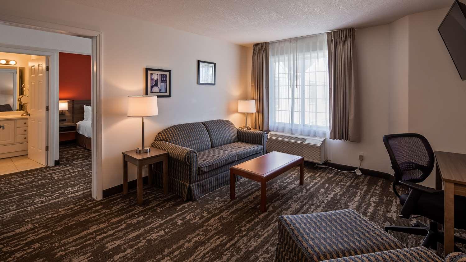 Charlevoix Inn & Suites Surestay Collection By Best Western מראה חיצוני תמונה