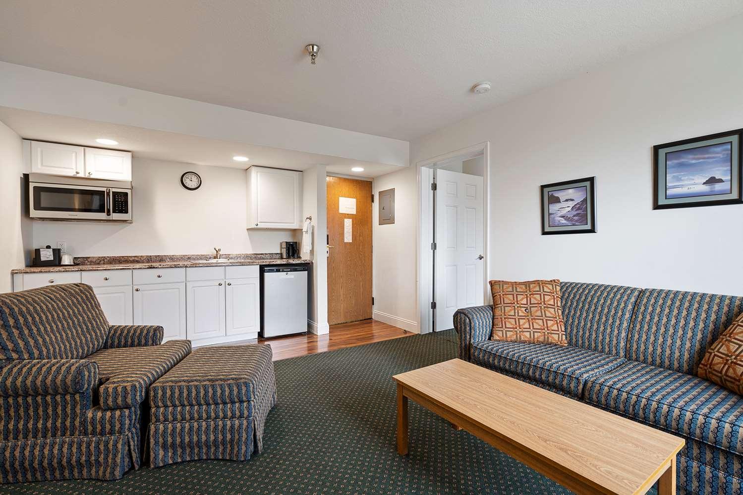 Charlevoix Inn & Suites Surestay Collection By Best Western מראה חיצוני תמונה